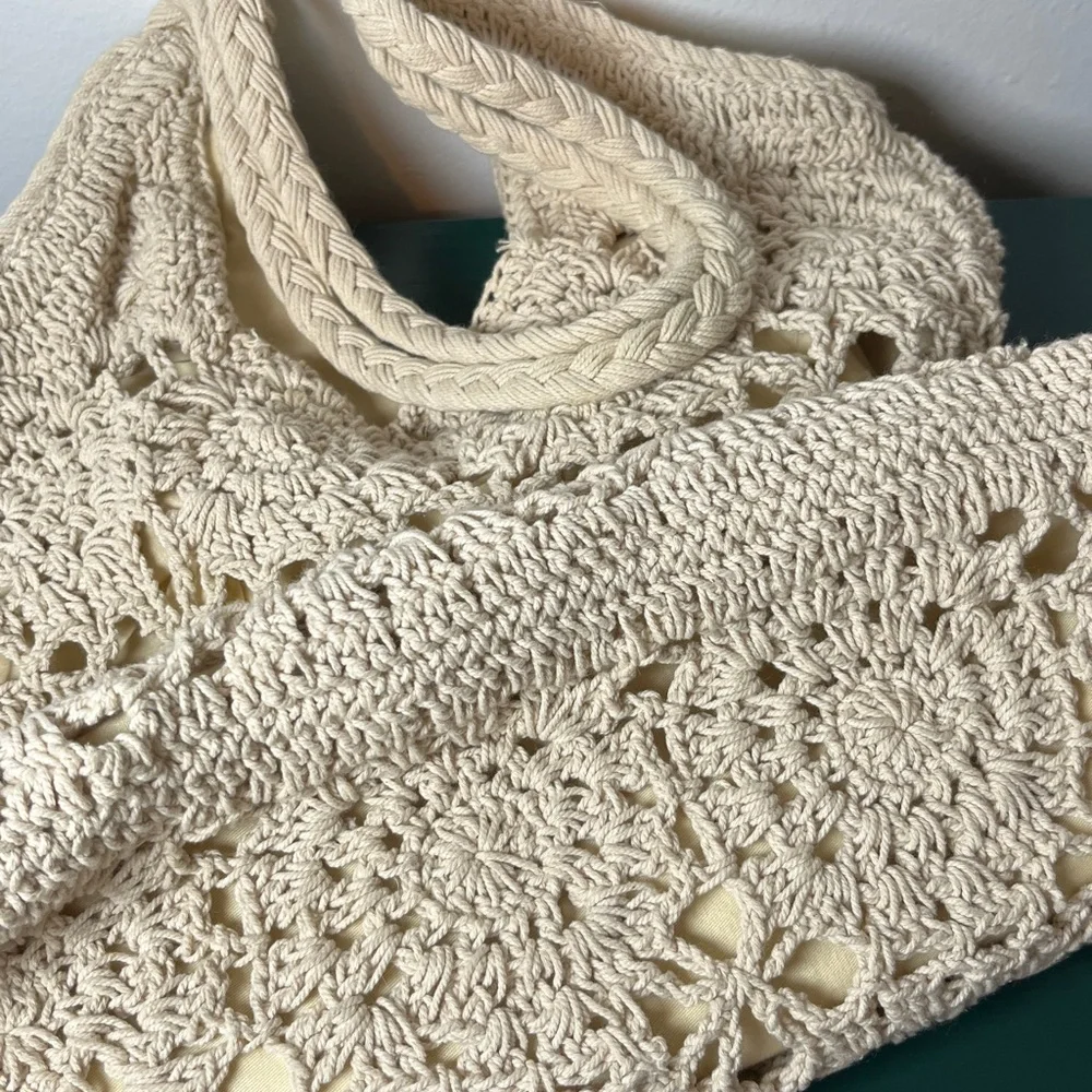Universal Thread Crocheted Ivory Rosette Coastal Grandma Bohemian Satchel Bag